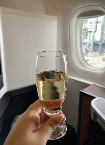 國泰航空商務艙 東京羽田飛香港 welcome drink